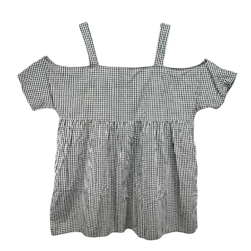 Gingham Cold Shoulder Smock Dress
By Monki In Checkered Pattern, Size: L Tiered floral dresses