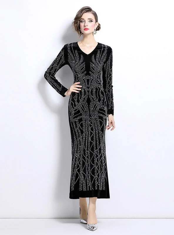 Hot Drilling Long Sleeve V-neck Velvet Dress Velvet Maxi Skirt