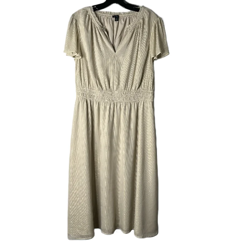 Dress Party Midi By Ann Taylor In Gold, Size: 12 Stylish Pleated Skirt